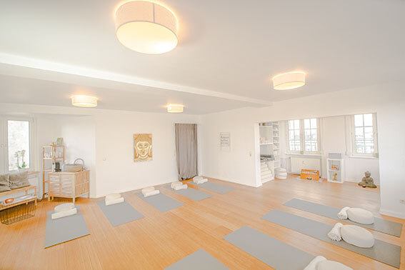 Yogastudio Unity-Training in Köln zentral zwischen Altstadt-Nord und Agnesviertel am Ebertplatz