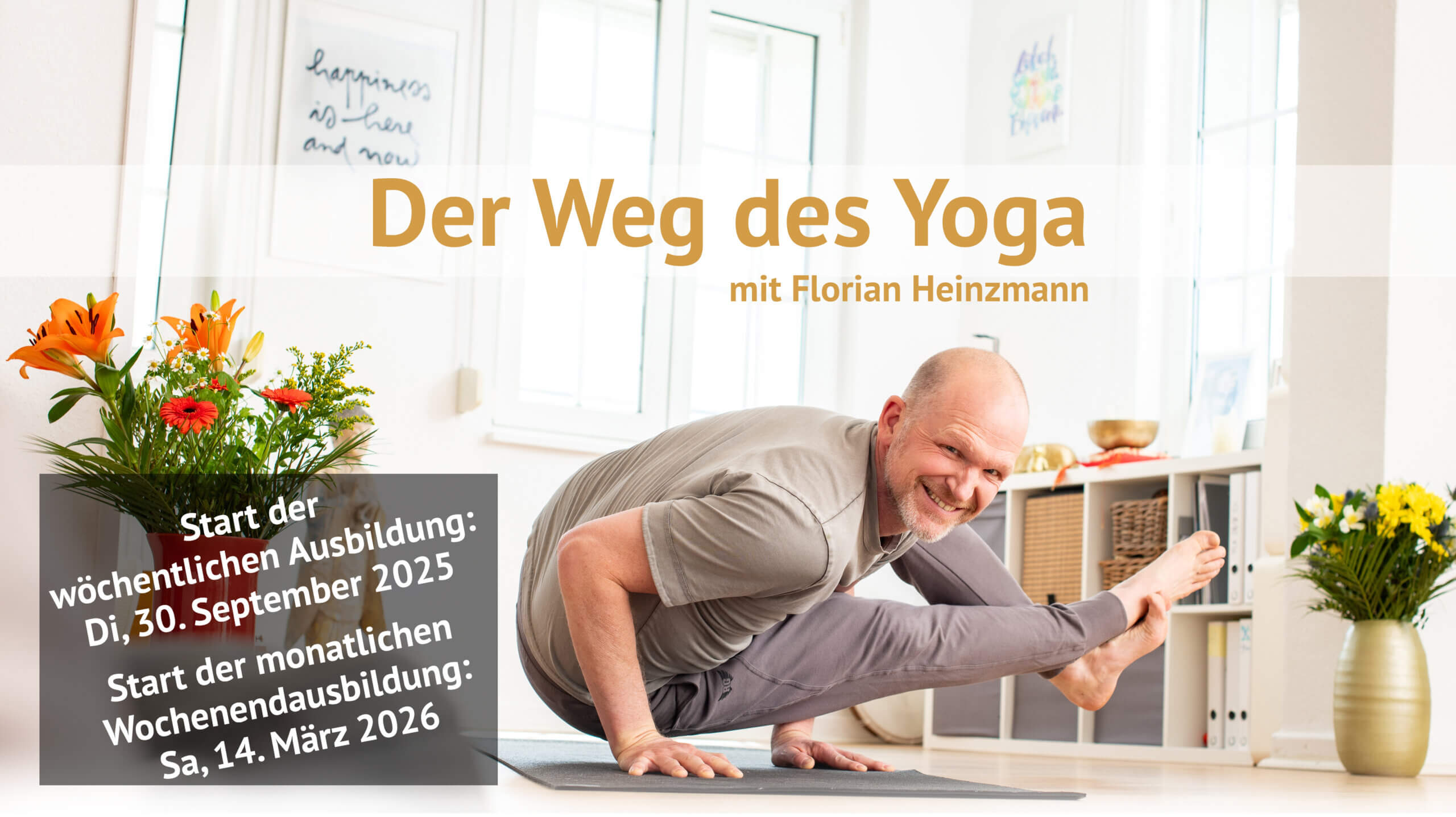 Yogalehrer-Ausbildung Yogalehrer Florian Heinzmann in der seitlichen Krähe