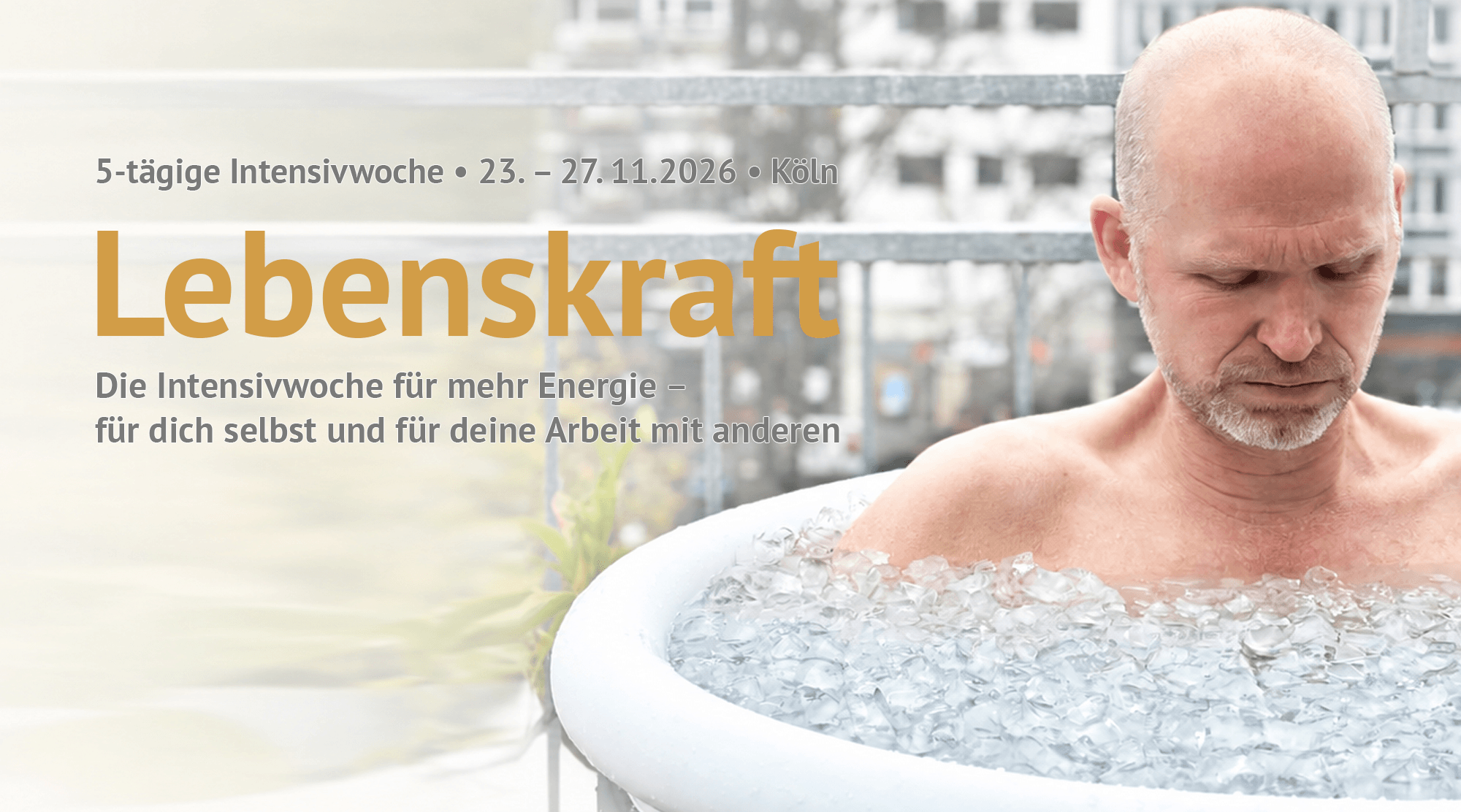 Energietrainer Florian Heinzmann im Eisbad